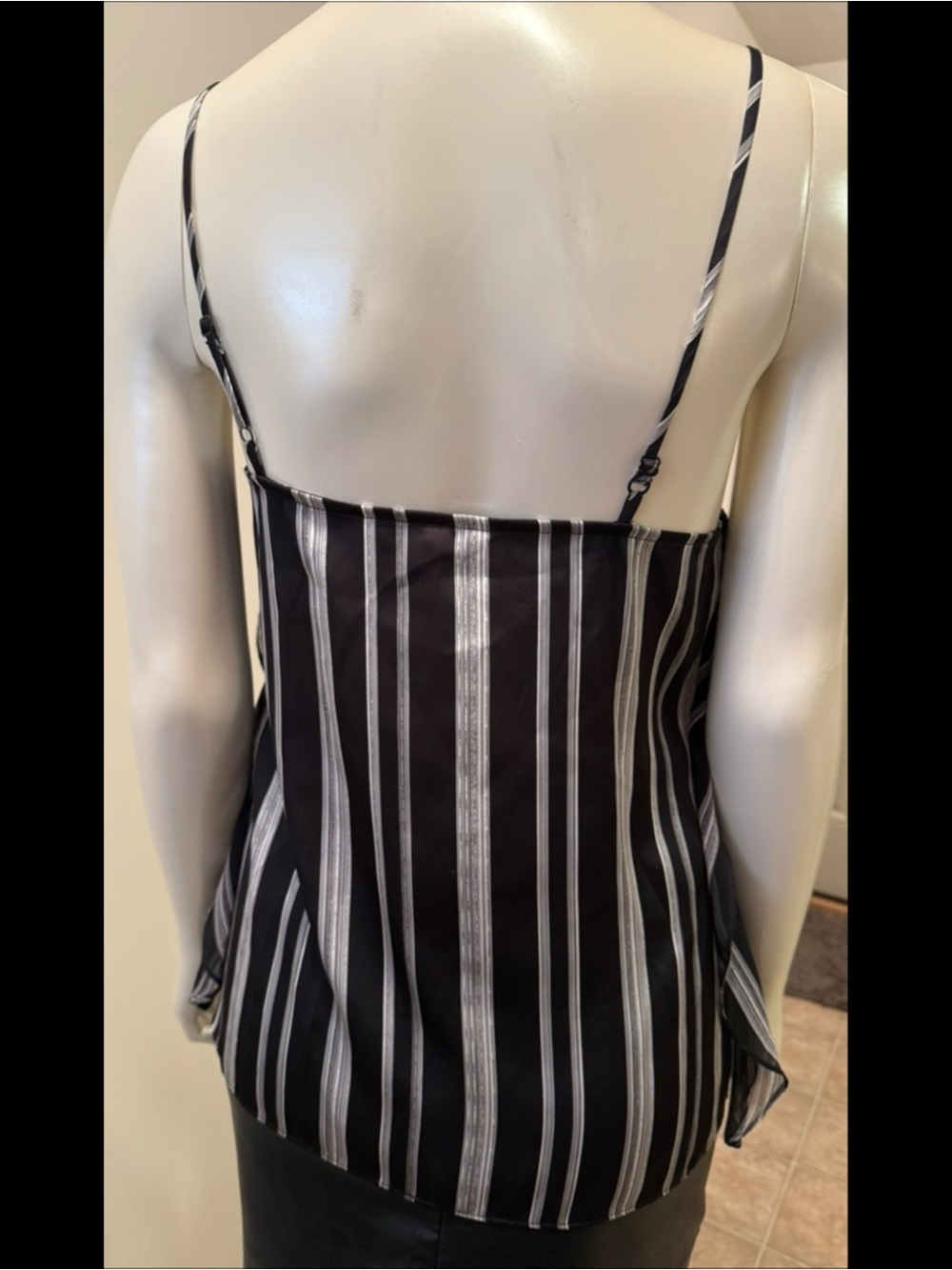 BCBG - Picture 2 of 2
